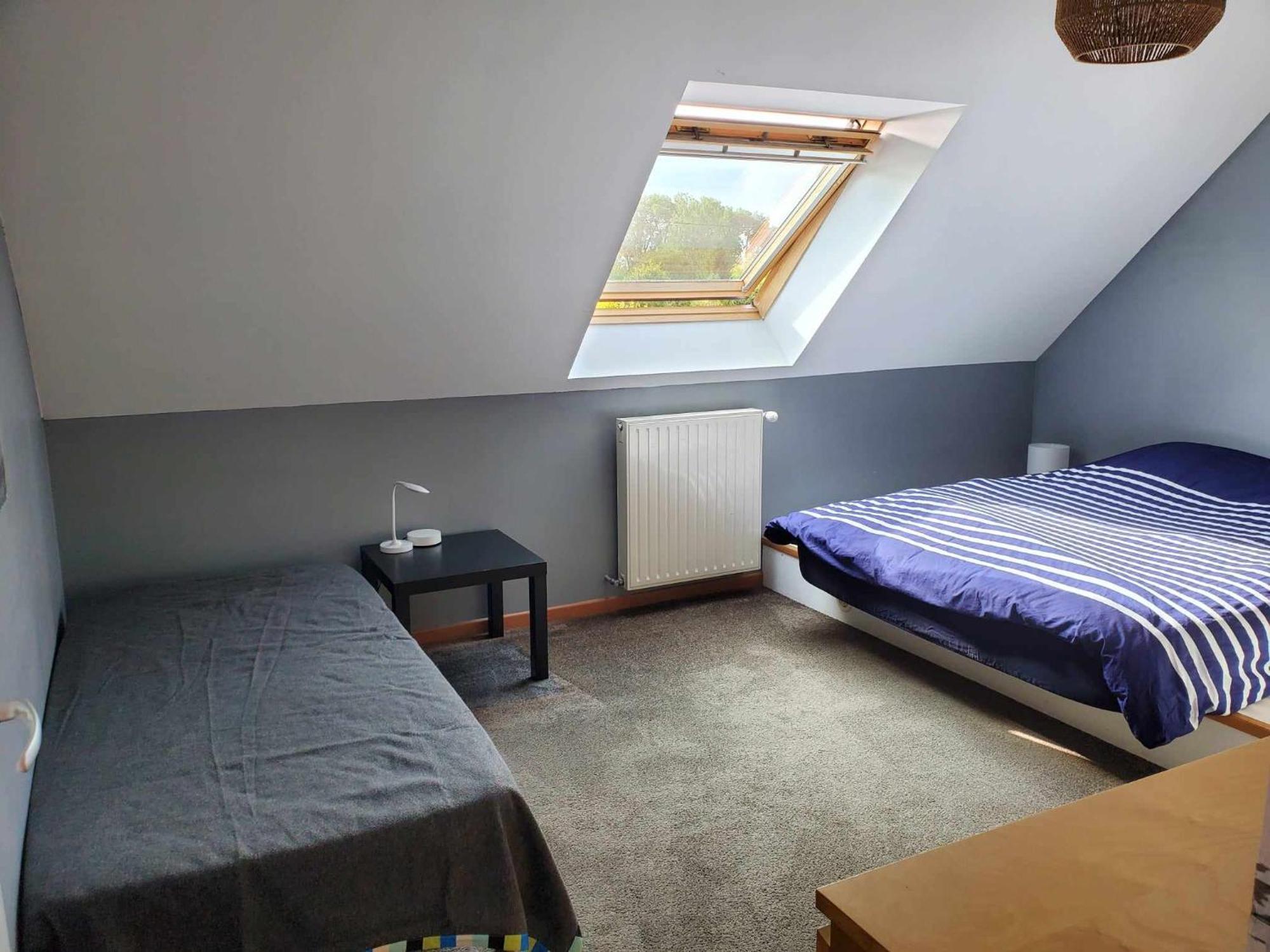 L Etablissement Gold Beach Propose 1 Hebergement , Maison 80M2 Avec Terrain 500M2, Parking Prive A 4 Min Du Port Artificiel D Arromanches, Services Accueil Personnalise, Lits Faits, Serviettes, Menage, Netflix, Wifi Ryes Kültér fotó